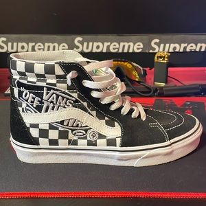 Vans off the wall high top men’s size 6 shoes